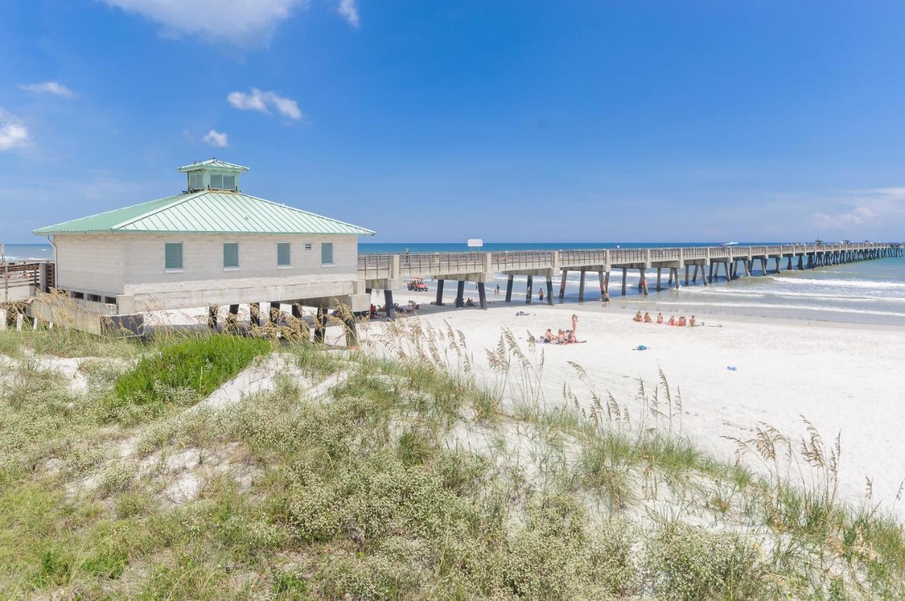 Seas The Day - 4 Blocks To The Beach, Restaurant, And Bar District - Great Deck And Outdoor Space!! شاطئ جاكسونفيل المظهر الخارجي الصورة