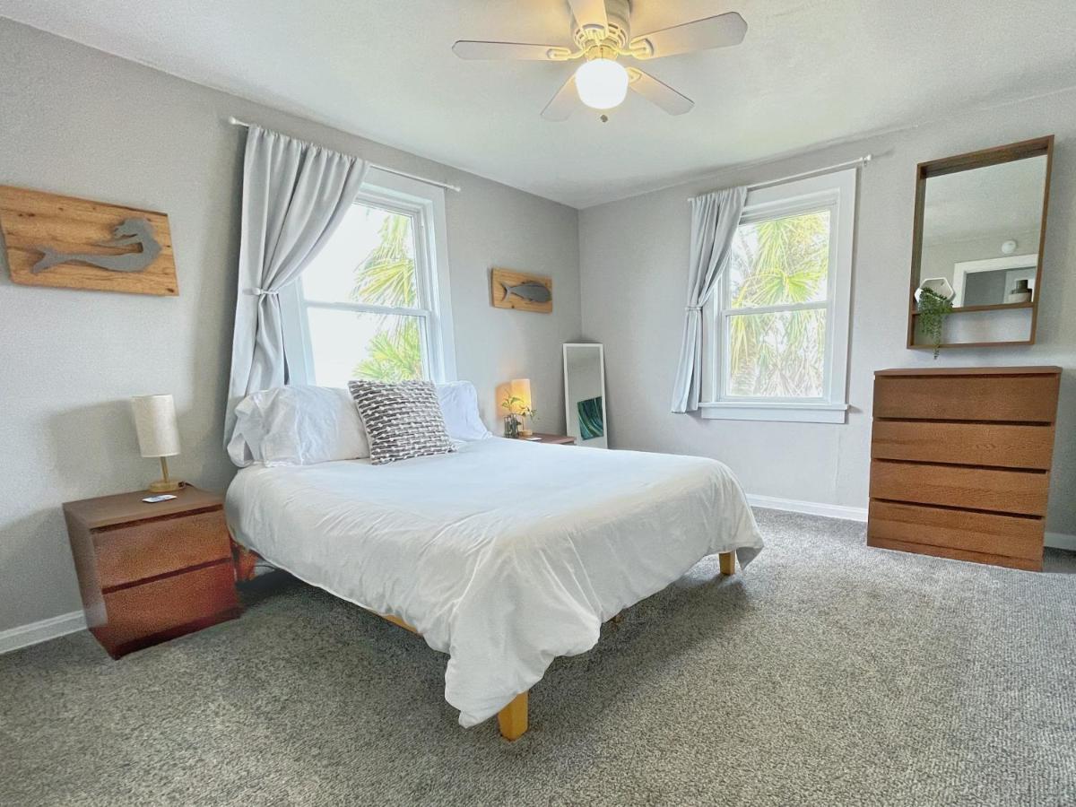 Seas The Day - 4 Blocks To The Beach, Restaurant, And Bar District - Great Deck And Outdoor Space!! شاطئ جاكسونفيل المظهر الخارجي الصورة