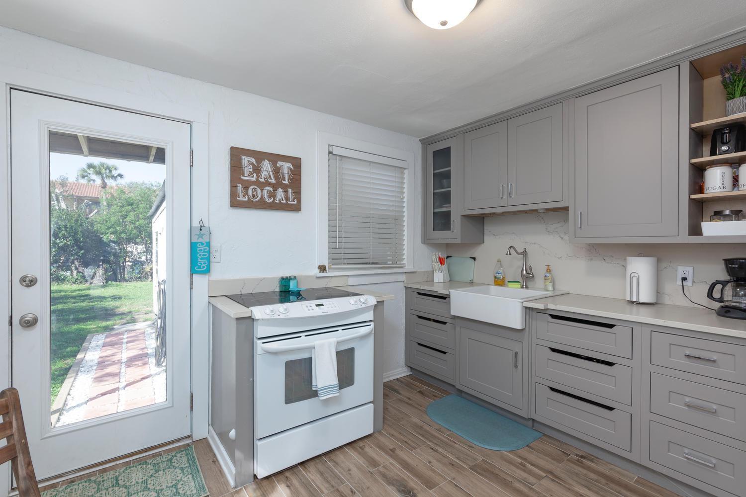 Seas The Day - 4 Blocks To The Beach, Restaurant, And Bar District - Great Deck And Outdoor Space!! شاطئ جاكسونفيل المظهر الخارجي الصورة